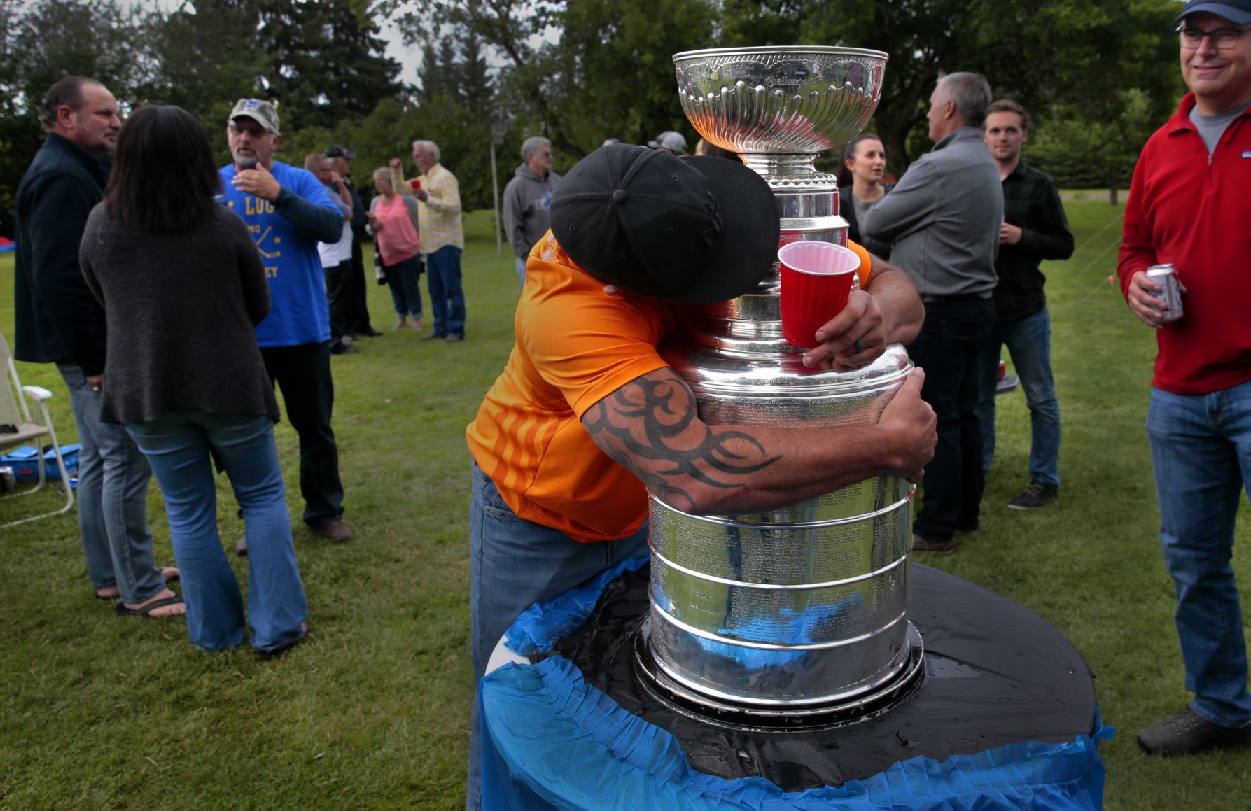 The road to Calahoo welcomes the Stanley Cup